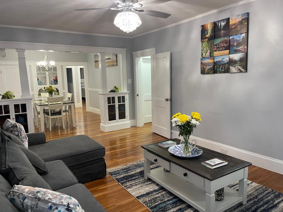 Boston Luxury Condo Style Rooms Exterior foto